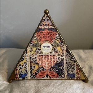 Rare Leona Fein Judica Pyramid Signed Glass Art